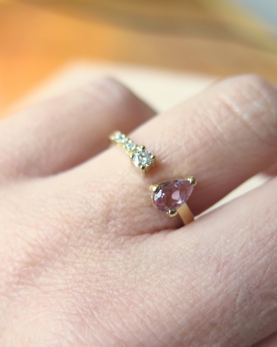 Anillo Segovia Zafiro Rosa