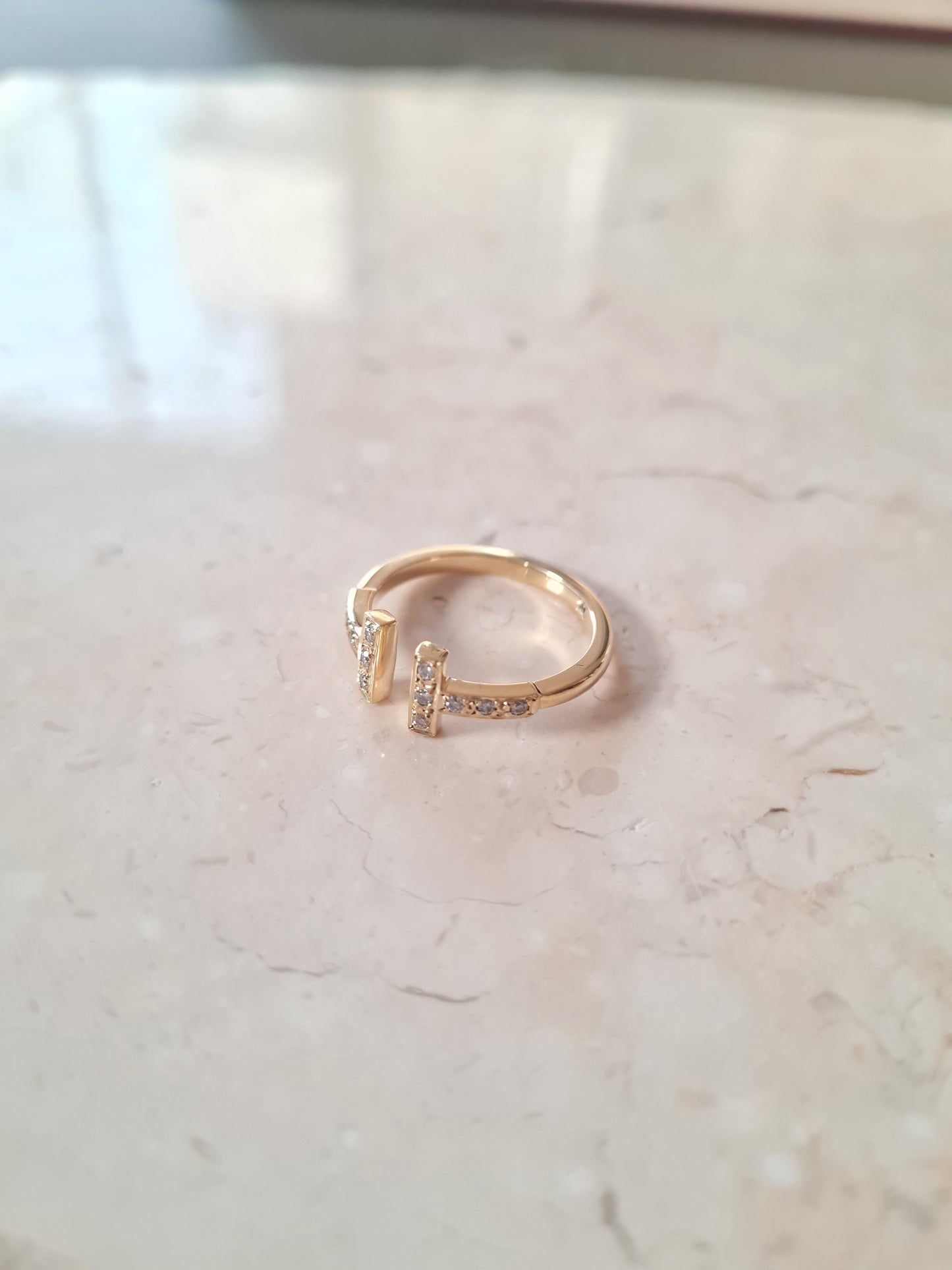 Anillo T